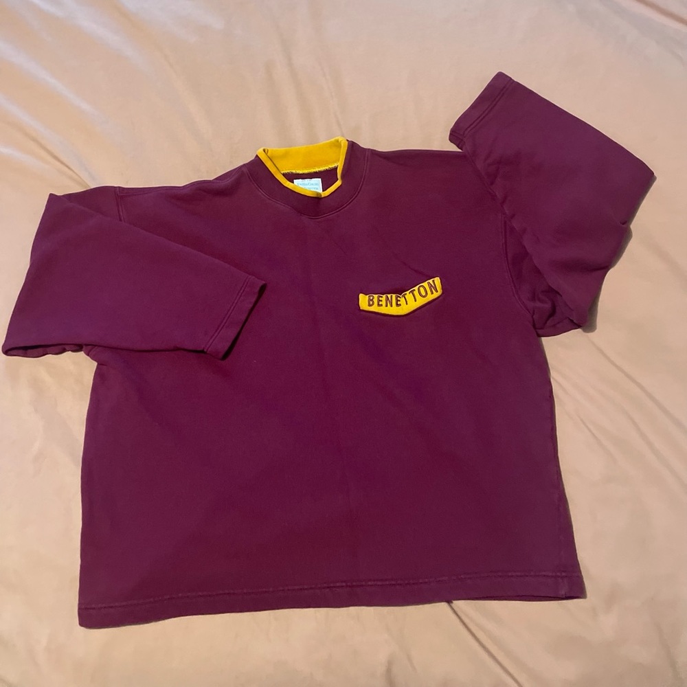 Vintage Benetton Spell out crop style Sweatshirt made in Italy size large